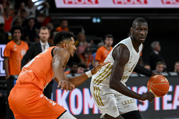 王曼昱近年 王曼昱近年