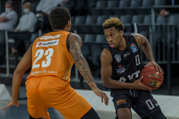 与佩德里 与佩德里