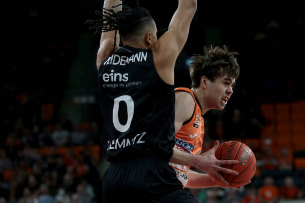 痛的八连败 痛的八连败